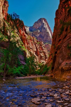 Approaching the Narrows